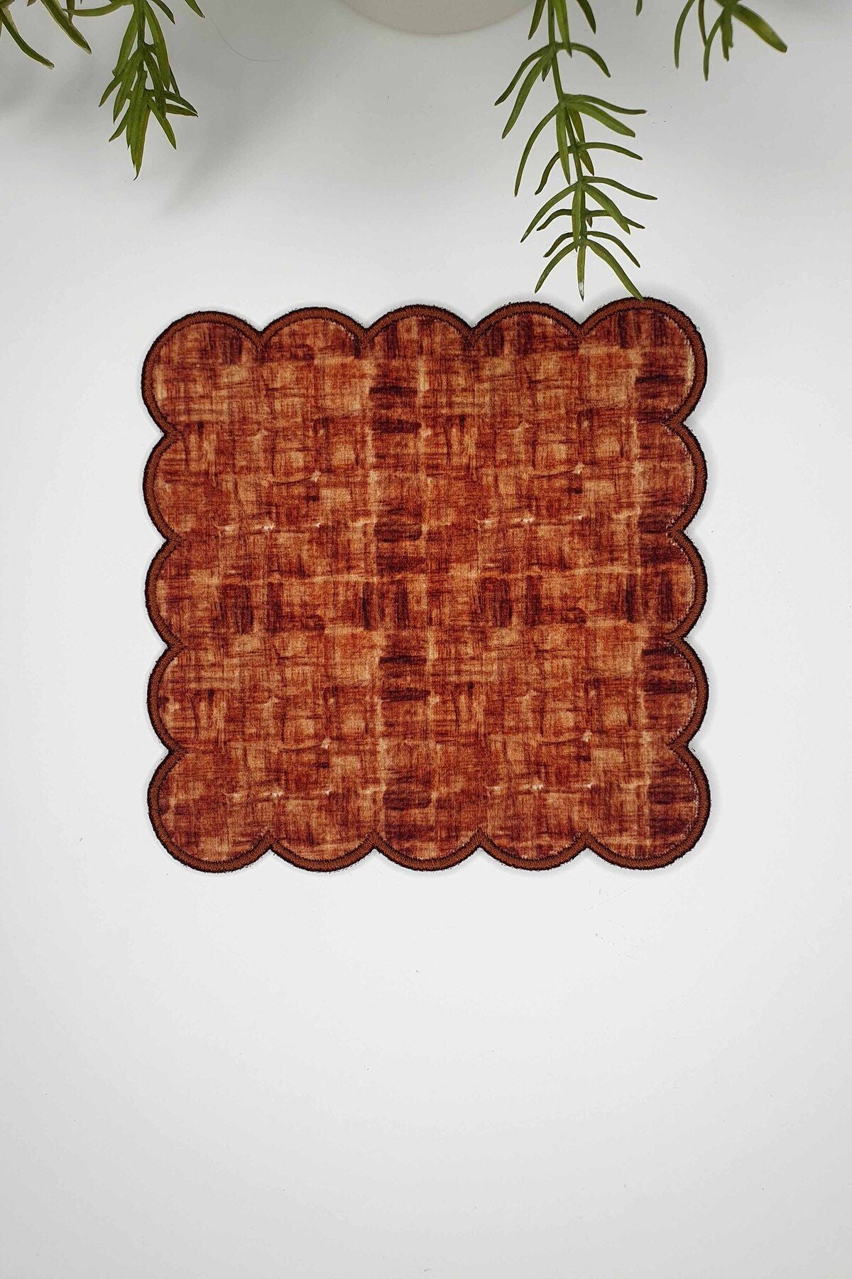 Tarçın Rengi Dokuma Efektli Rustik Nakış Kenar Kokteyl Peçetesi 1 Adet