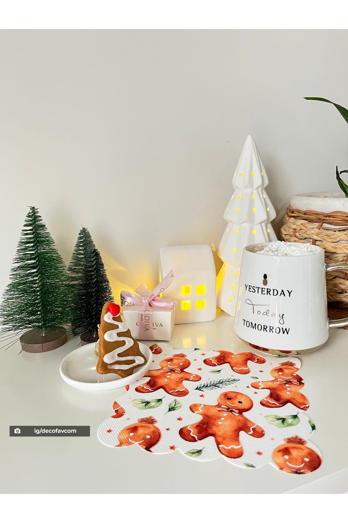 Gingerman Sulu Boya Tasarım Desenli Lazer Kesim Kumaş Kokteyl Peçetesi 1 Adet