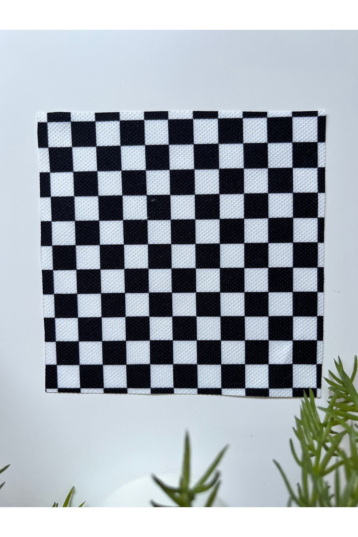 Siyah Beyaz Dama Desenli Dijital Baskılı, Kenarı Lazer Kesim Dekoratif Kokteyl Peçeteleri