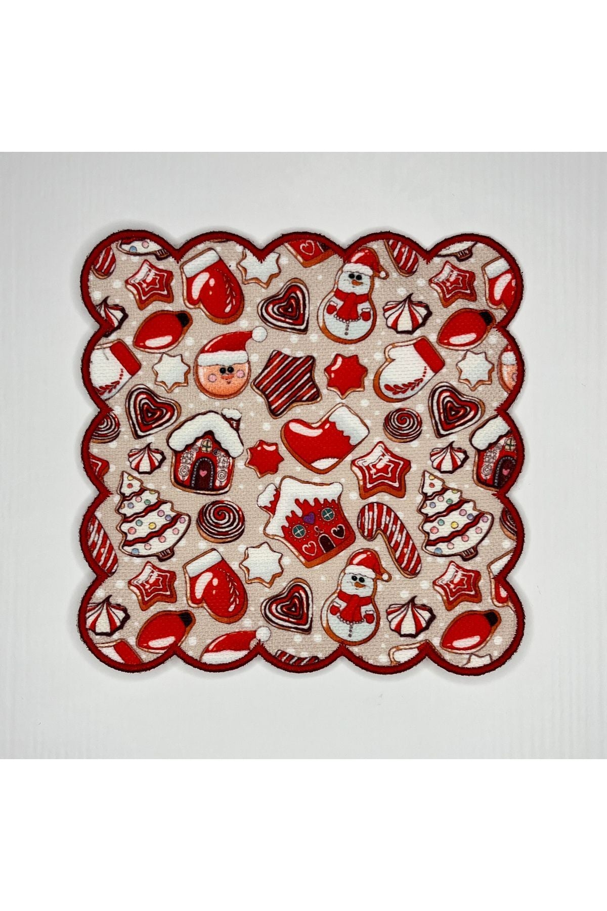 El Çizimi Yılbaşı Dekoratif Desenli Dijital Baskılı Lazer Kesim Kokteyl Peçetesi