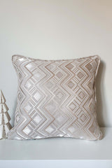 Simli Geometrik Doku Fitilli Kırlent Kılıfı 43x43cm
