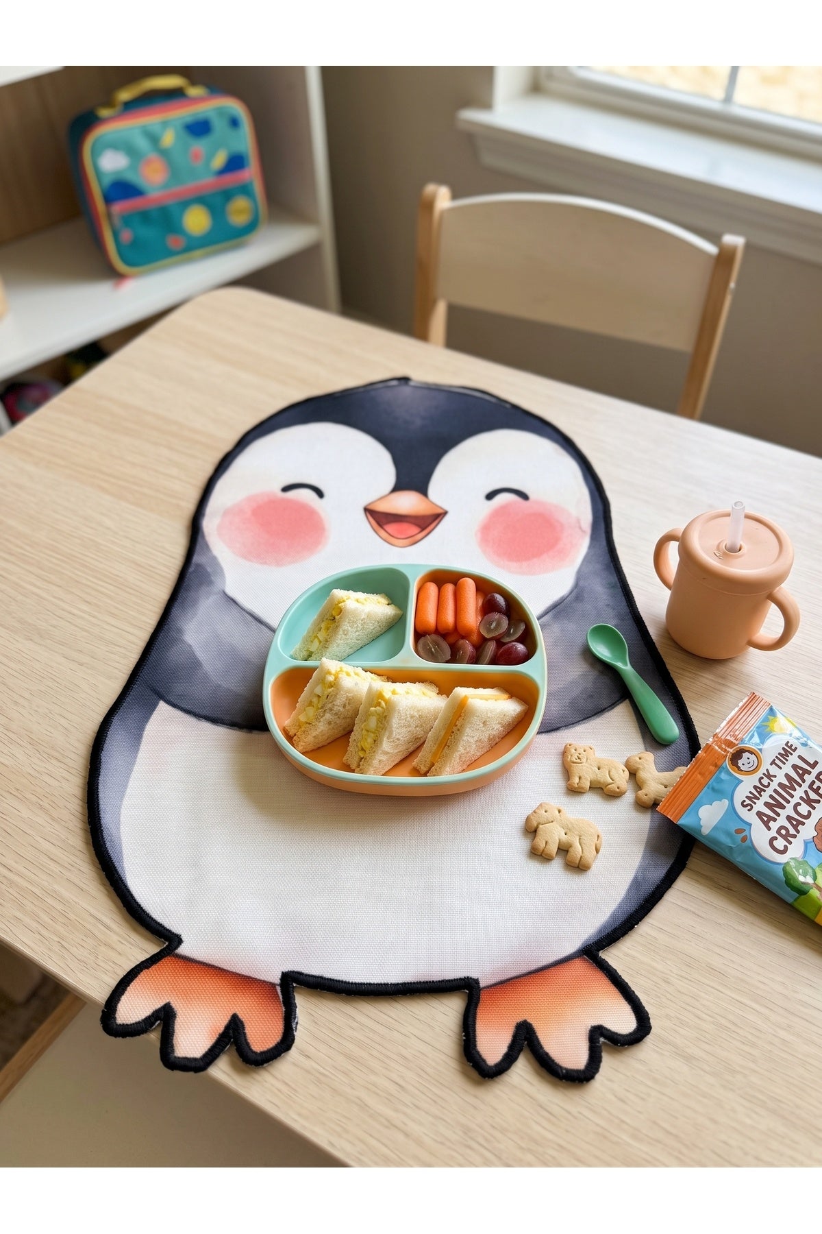 Gülümseyen Penguen Nakış Kenarlı Atıştırmalık Matı 1 Adet