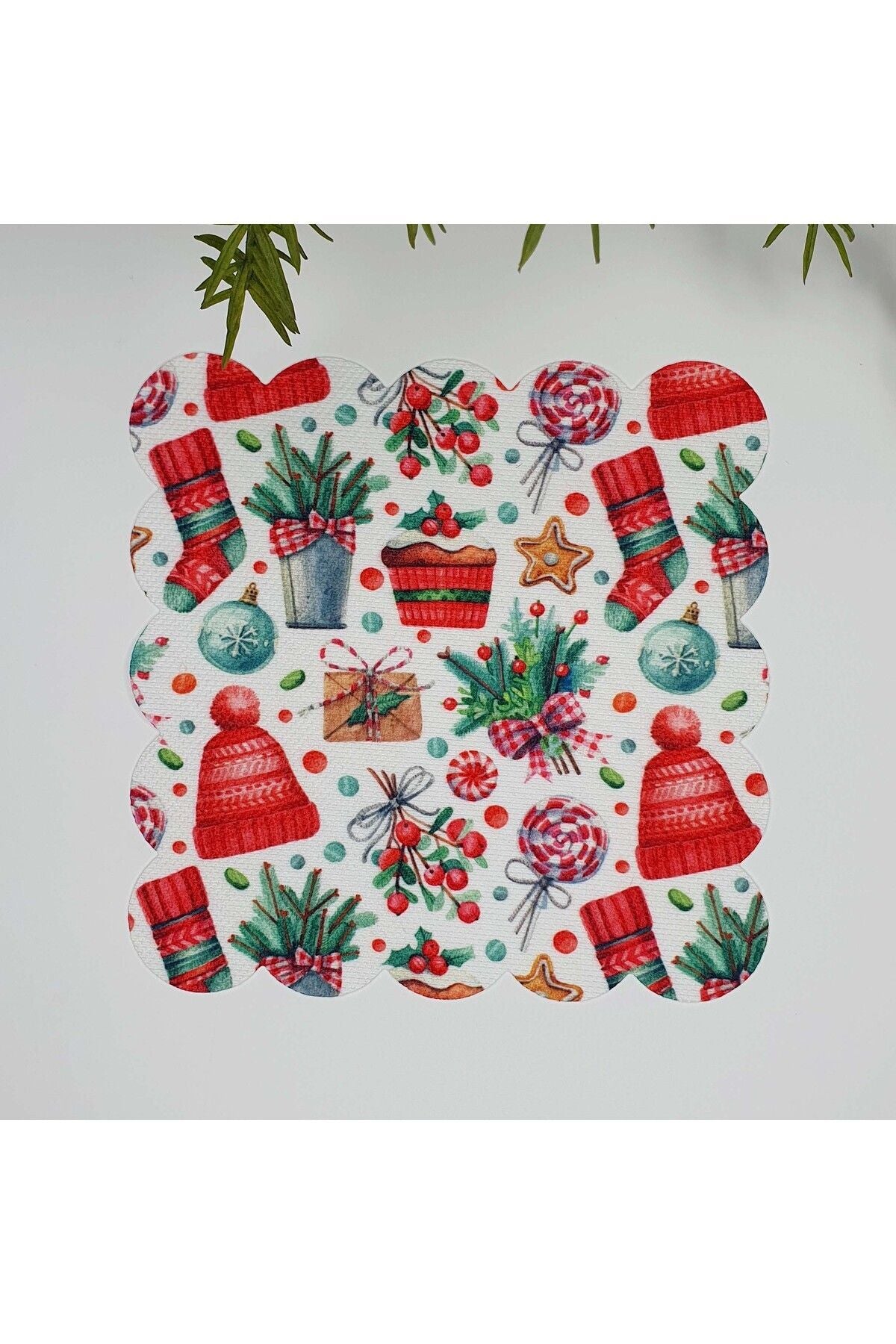 Kırmızı Yeşil Sulu Boya Yılbaşı Objeleri Lazer Kesim Kumaş Kokteyl Peçetesi 1 Adet