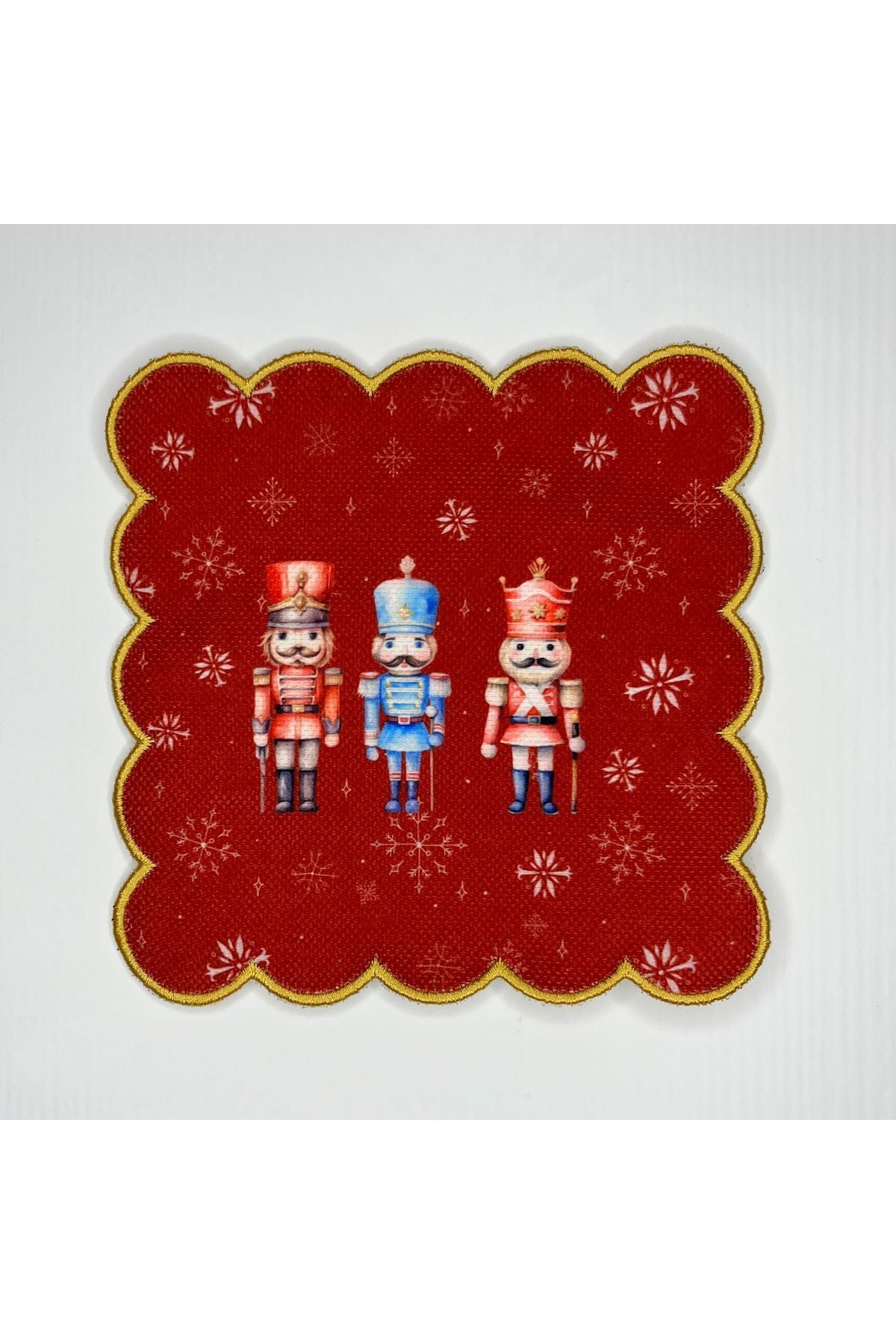 Kırmızı Zemin Kurşun Askerler Dijital Baskılı Nakış Kenar Kokteyl Peçetesi