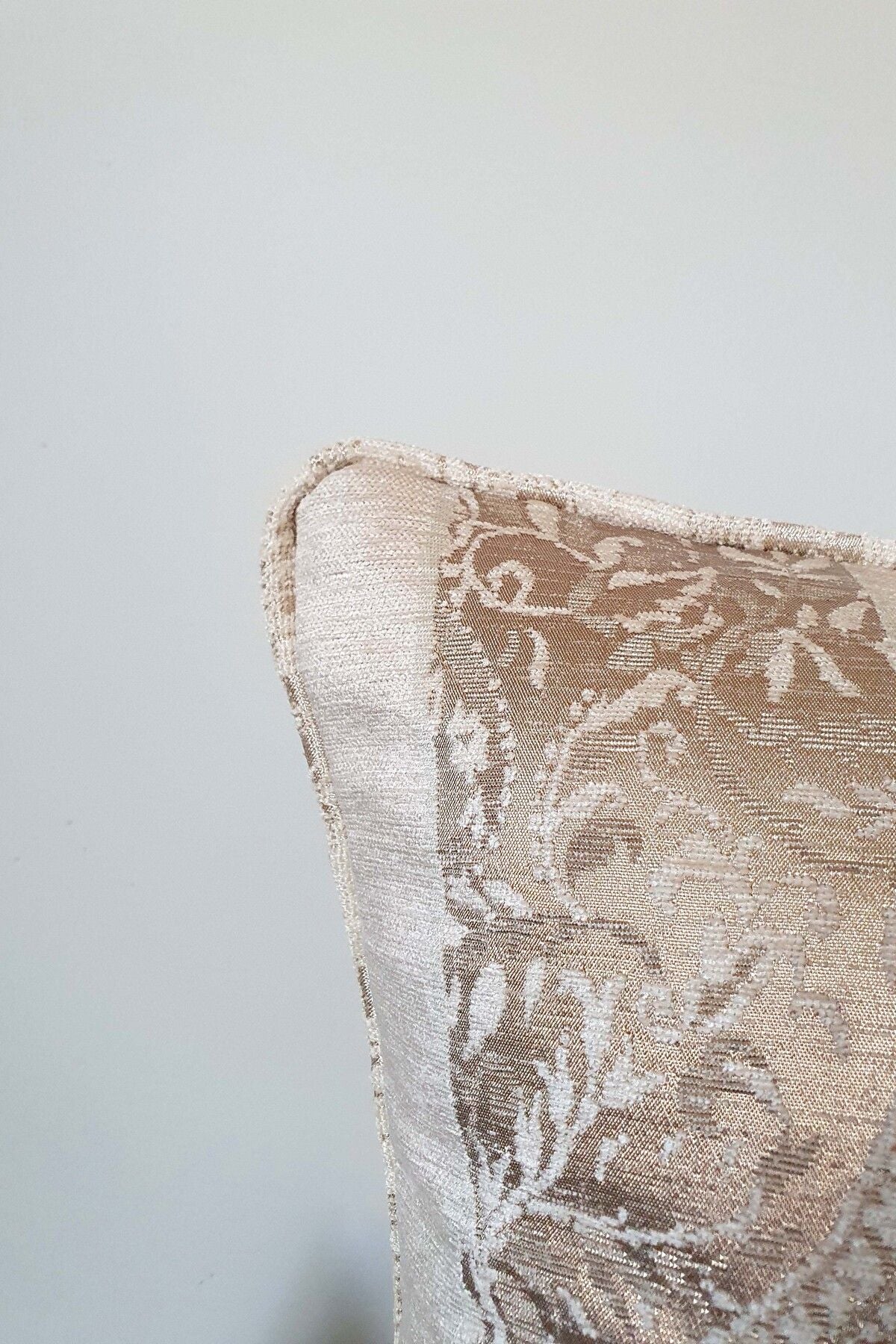 Zümrüt Çizgili Klasik Şönil Fitilli Kırlent Kılıfı 43x43cm