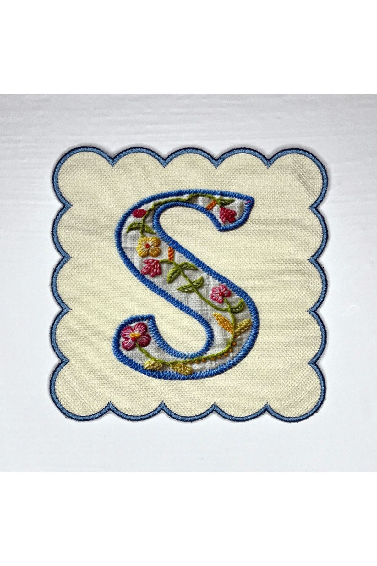 S, F, A, D Harf Desenli Dijital Baskılı Nakışlı Kokteyl Peçetesi