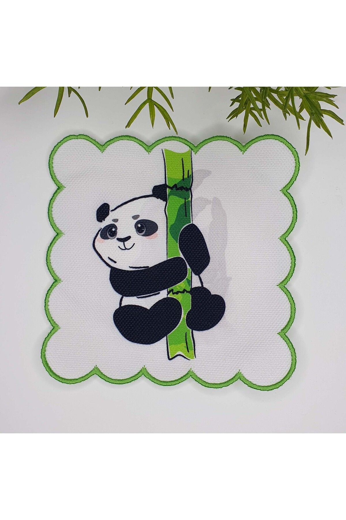 Yaramaz Panda Tasarımlı Nakış Kenar Kokteyl Peçetesi 1 Adet