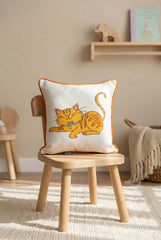 Cozy Cat – Kedi Temalı İç Dolgulu Petek Dokulu Çocuk Kırlenti (32x32 cm)