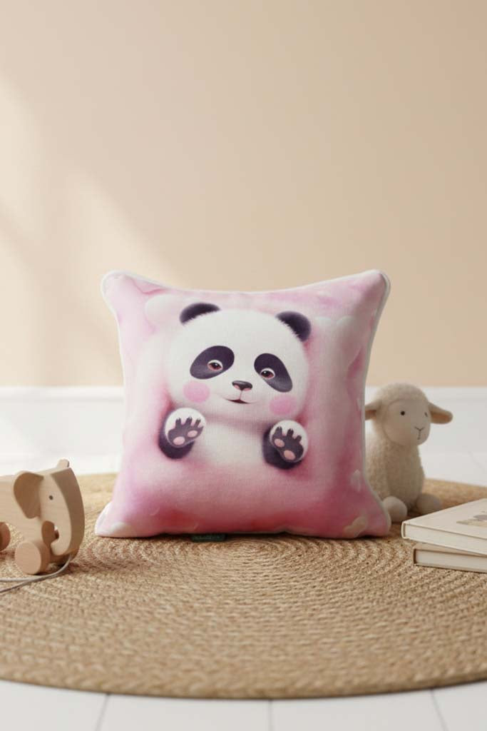 Panda Love – İç Dolgulu Dijital Baskılı Kadife Çocuk Kırlenti (32x32 cm)
