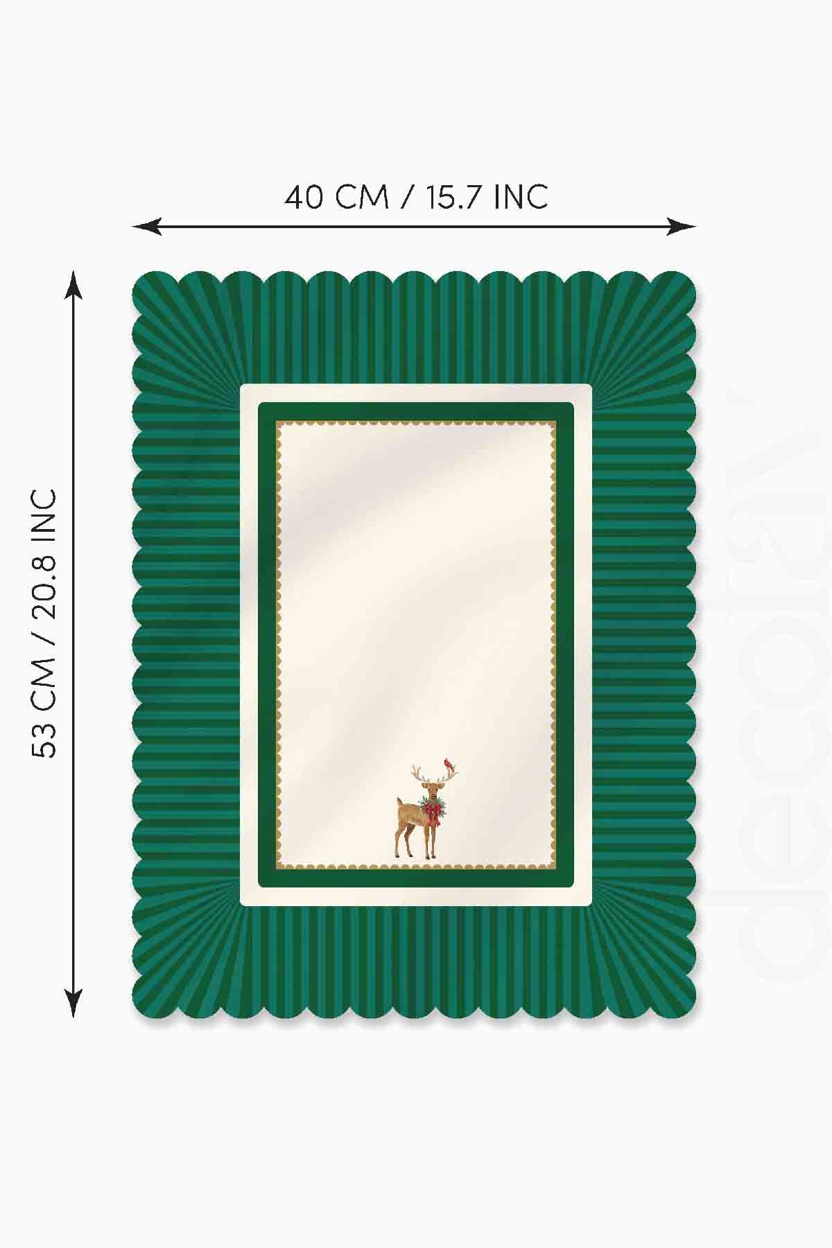 Winter Whispers Yeşil – Ren Geyiği ve Kırmızı Kuş Lazer Kesim Fırın Örtüsü - 43x55cm