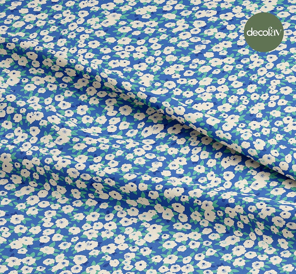 Mavi Zemin Küçük Çiçek Desenli Dijital Baskılı Kumaş