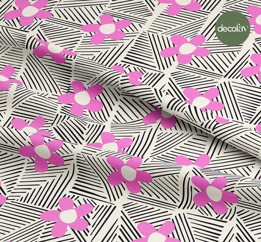 Geometrik Zemin Üzerinde Pembe Çiçek Desenli Dijital Baskılı Kumaş