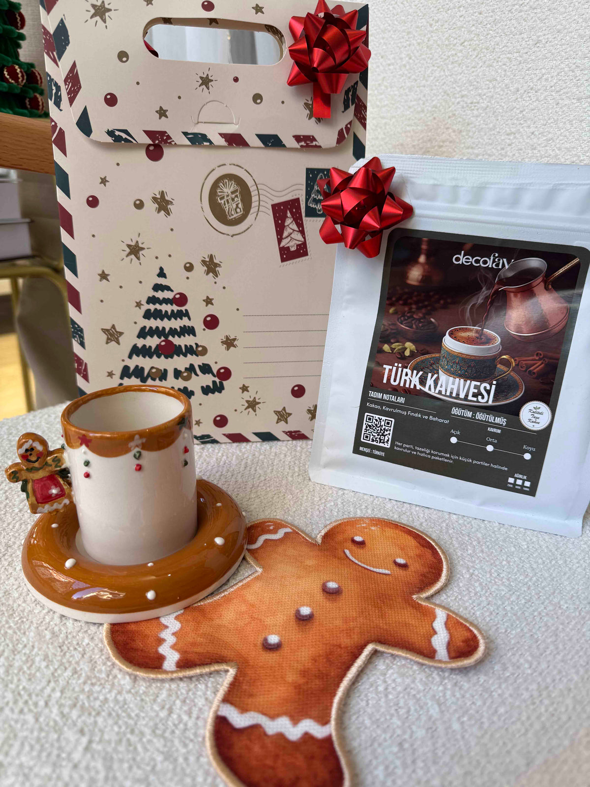 Gingerwoman Kahve, Fincan ve Kokteyl Peçetesi Hediye Seti