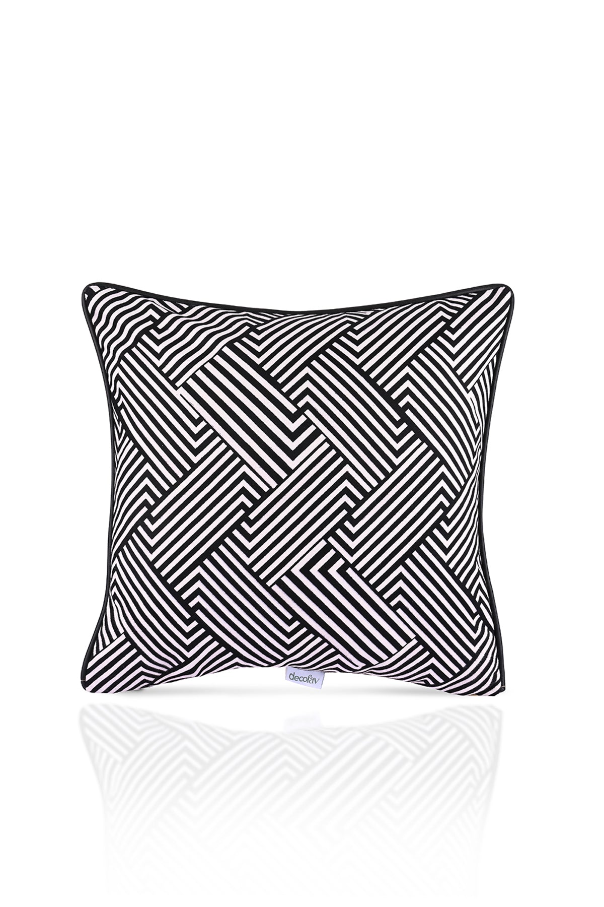 Geometrik Siyah Blok Desenli Deri Fitilli Kadife Kırlent Kılıfı 43x43cm