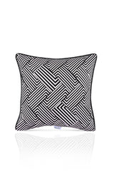 Geometrik Siyah Blok Desenli Deri Fitilli Kadife Kırlent Kılıfı 43x43cm