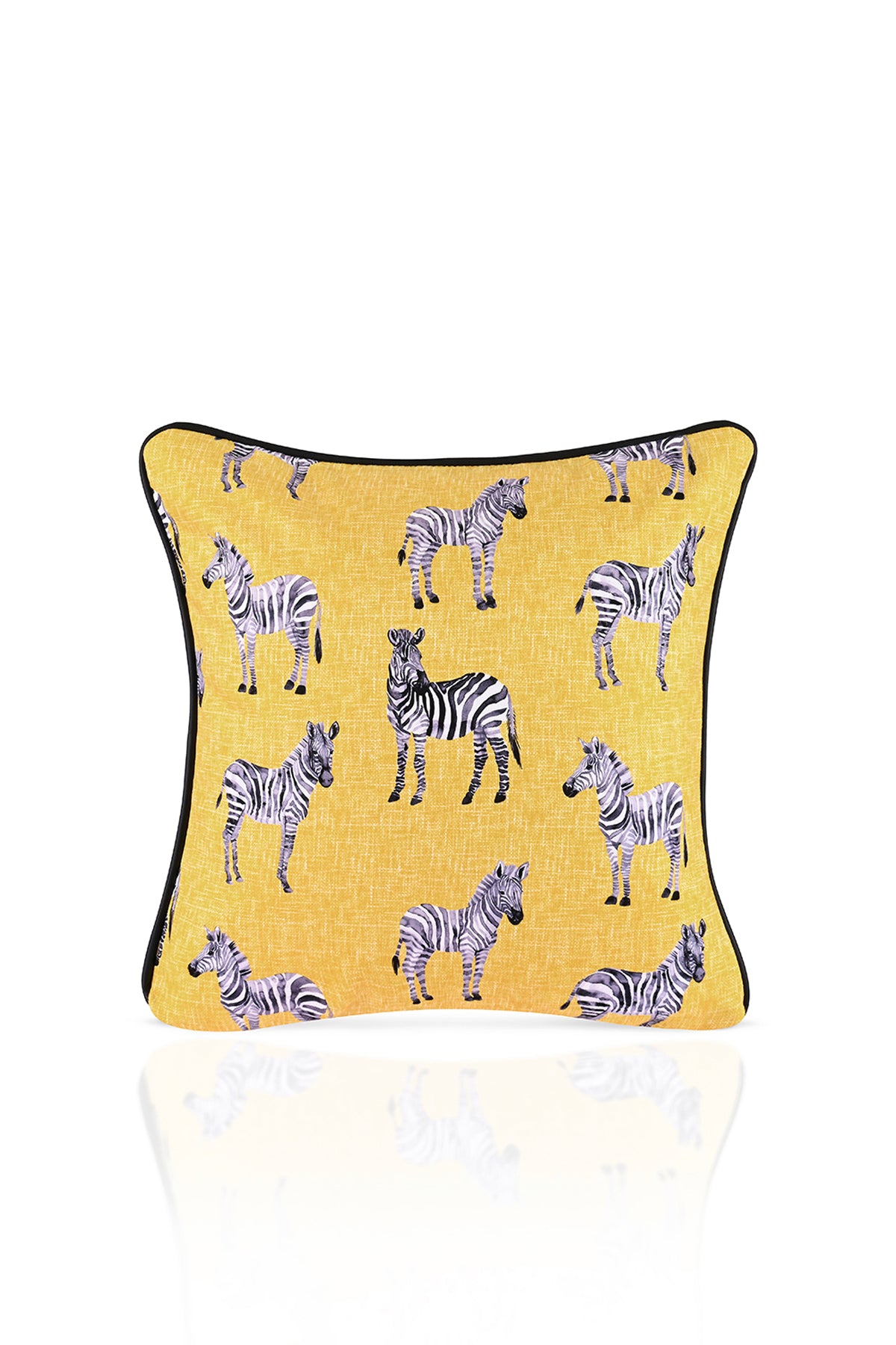 Zebra Tasarımlı Deri Fitilli Sarı Kırlent Kılıfı 43x43cm