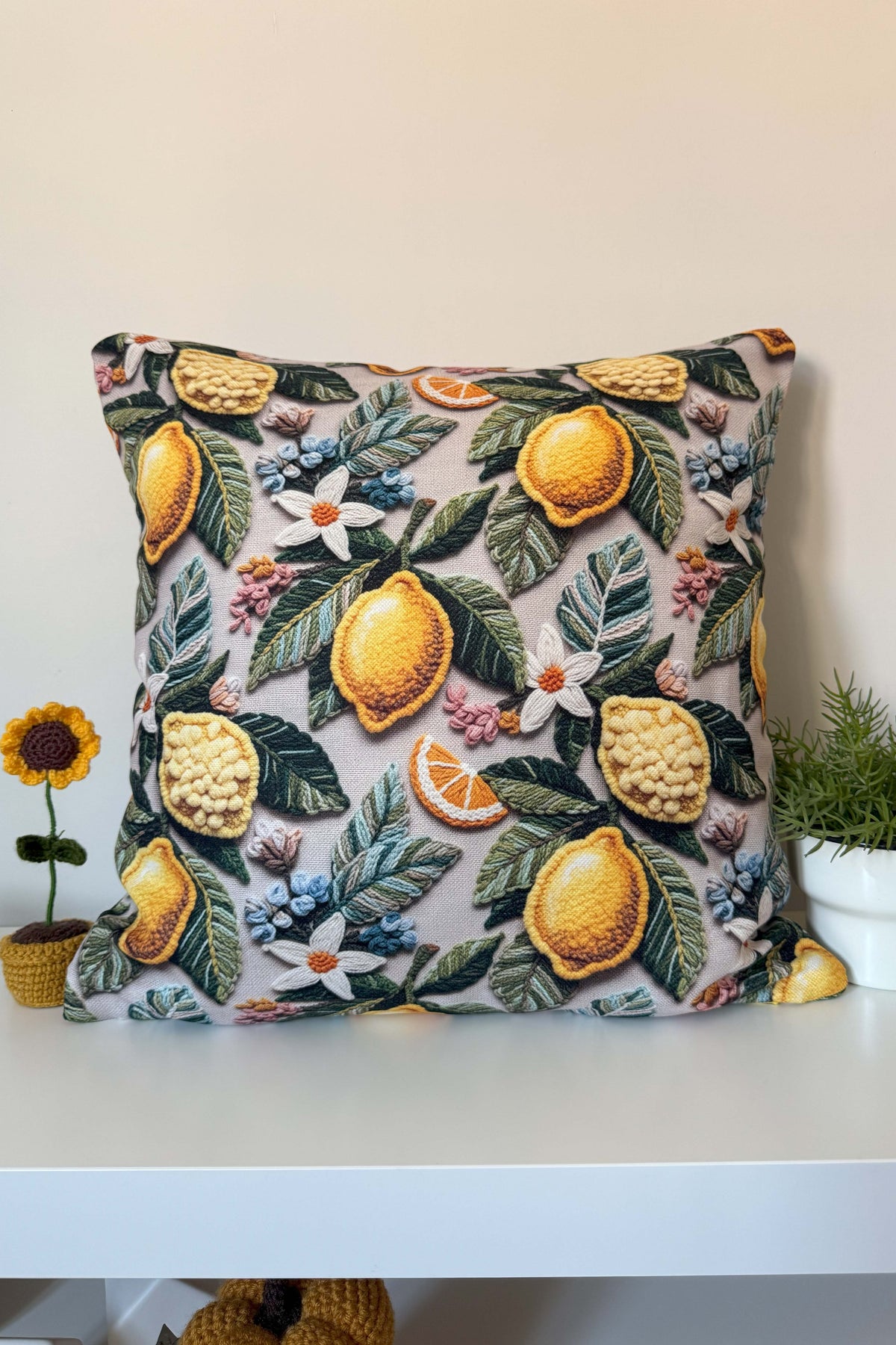 Limonlar ve Yaprak Desenli Kırlent Kılıfı 3D Punch Nakış Efekt Dijital Baskılı 43x43cm