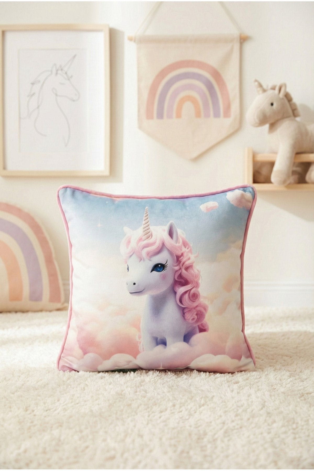 Pastel Unicorn – İç Dolgulu Dijital Baskılı Kadife Çocuk Kırlenti (32x32 cm)