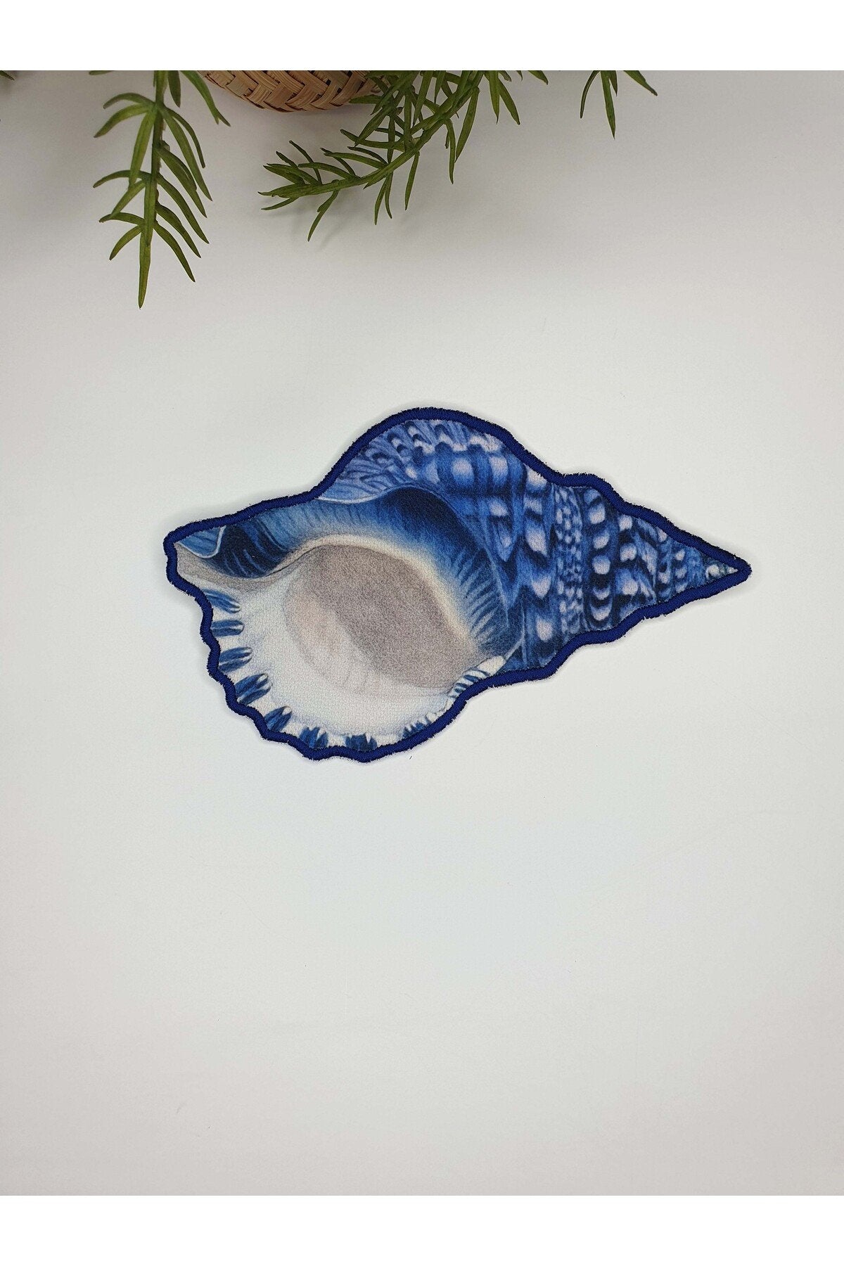 Mavi Caretta Caretta ve Deniz Kabuğu Desenli Nakışlı Kokteyl Peçetesi