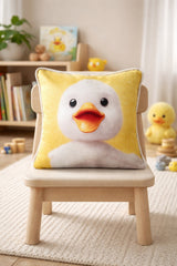 Quirky Duck – Yavru Ördek Temalı İç Dolgulu Dijital Baskılı Kadife Çocuk Kırlenti (32x32 cm)