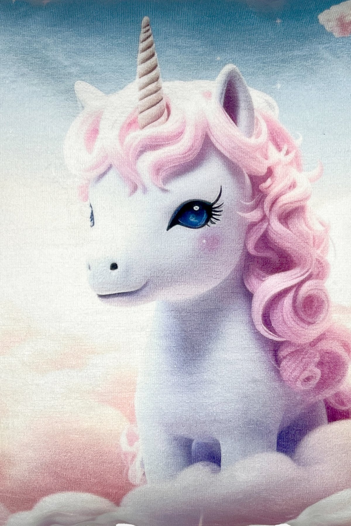 Pastel Unicorn – İç Dolgulu Dijital Baskılı Kadife Çocuk Kırlenti (32x32 cm)
