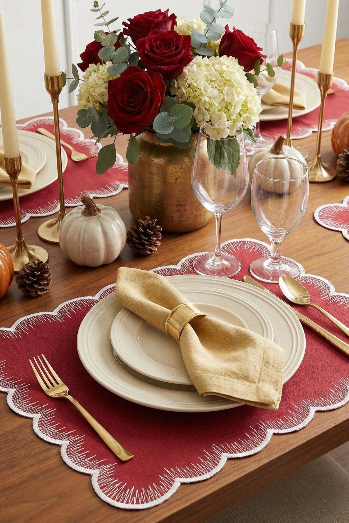 Scallop Dikdörtgen Bordo Kumaş Nakışlı Amerikan Servis 2 Adet