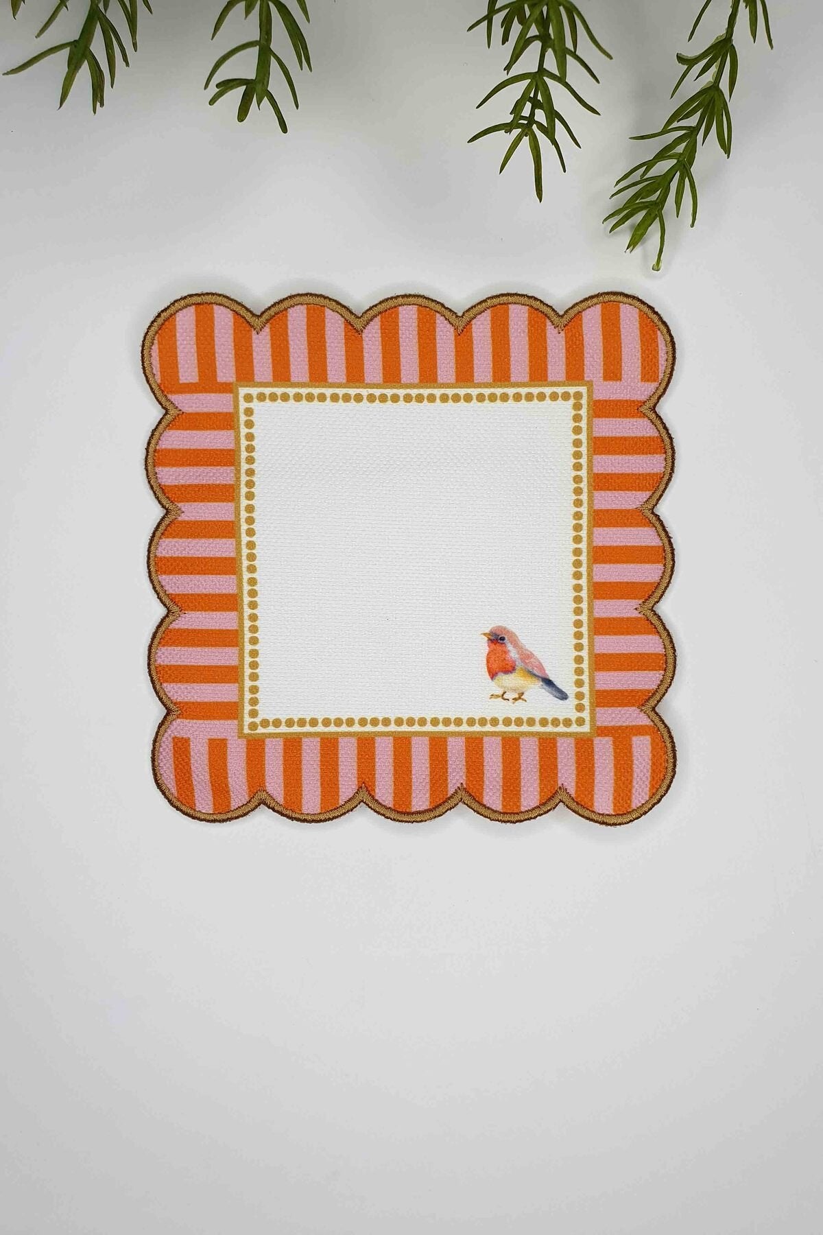 Dekoratif Kenar Kuş Turuncu Pembe Desenli Dijital Baskılı Nakışlı Kokteyl Peçetesi 1 Adet - Decofav | Kırlent, Sofra Tekstili, Kumaş