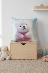 Polar Cuddle – Kutup Ayısı Temalı İç Dolgulu Dijital Baskılı Kadife Çocuk Kırlenti (32x32 cm)