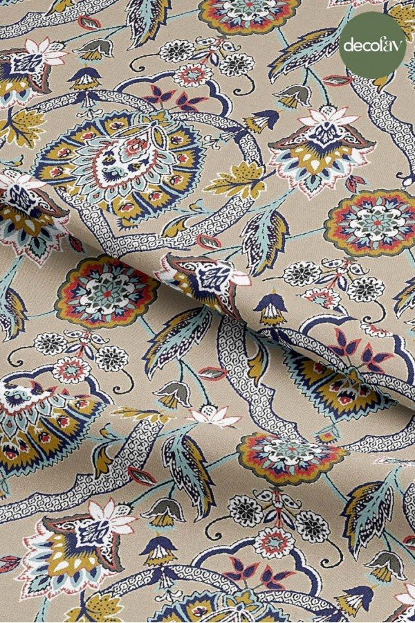 Topkapı Motif Desenli Dijital Baskılı Kumaş Topkapı Motif Desenli Dijital Baskılı Kumaş