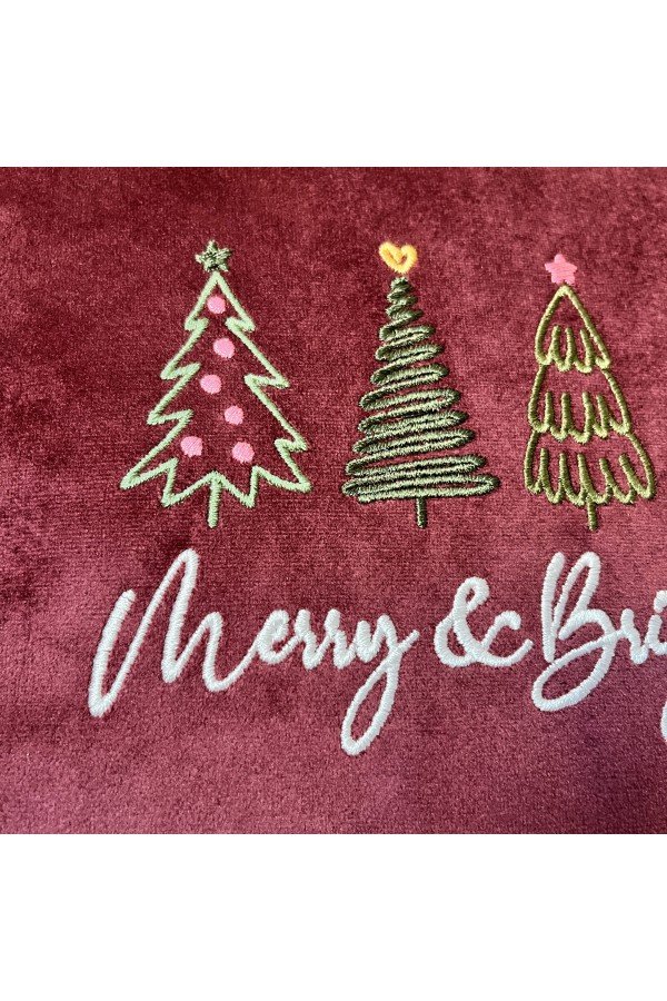 Merry & Bright Nakışlı Bordo Kadife Kırlent Kılıfı Merry & Bright Nakışlı Bordo Kadife Kırlent Kılıfı
