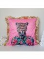 Leopar Desenli Pembe Kadife Saçaklı Dekoratif Kırlent Kılıfı 43x43 cm