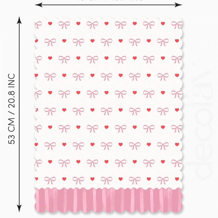 Romantik Pembe Çizgili Fiyonk ve Kalp Desenli Lazer Kesim Kumaş Fırın Örtüsü