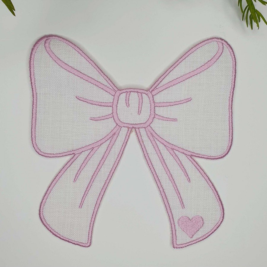 Pastel Pembe Kurdele Şeklinde Kalp Desenli Nakışlı Kokteyl Peçetesi 1 Adet