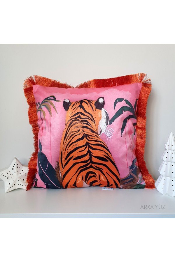 Kaplan Desenli Pembe Kadife Saçaklı Dekoratif Kırlent Kılıfı 43x43 cm Kaplan Desenli Pembe Kadife Saçaklı Dekoratif Kırlent Kılıfı 43x43 cm