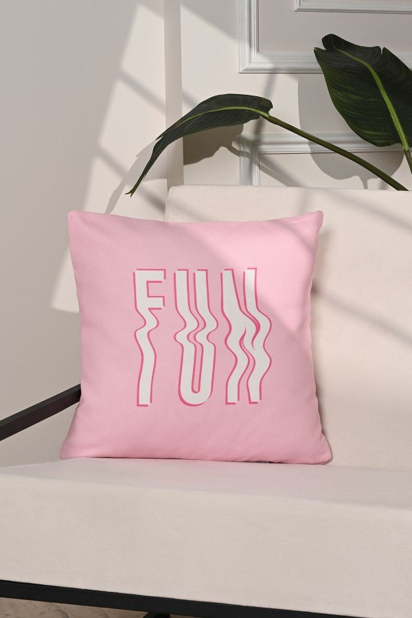 Wavy Fun Dalga Yazı Efektli Pembe Kırlent Kılıfı – 43x43cm Wavy Fun Dalga Yazı Efektli Pembe Kırlent Kılıfı – 43x43cm
