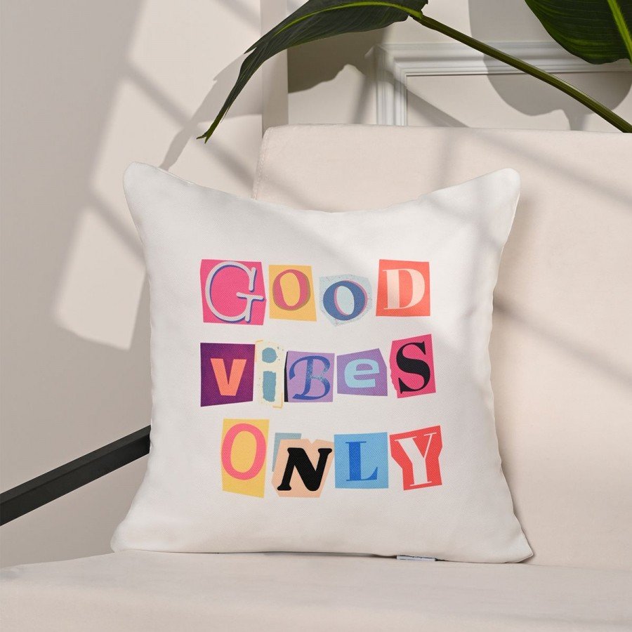 Good Vibes Only Renkli Kolaj Yazılı Kırlent Kılıfı – 43x43cm