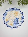 Royal White Uyumlu Çiçek ve Kuş Desenli Nakış Kenar Kumaş Kokteyl Peçetesi 1 Adet Royal White Uyumlu Çiçek ve Kuş Desenli Nakış Kenar Kumaş Kokteyl Peçetesi 1 Adet