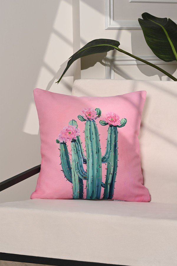 Blooming Cactus Çiçekli Kaktüs İllüstrasyonlu Kırlent Kılıfı – 43x43cm Blooming Cactus Çiçekli Kaktüs İllüstrasyonlu Kırlent Kılıfı – 43x43cm