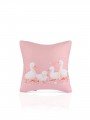 Blush Parade Pembe Ördekli Çocuk Kırlent Kılıfı – 43x43cm Blush Parade Pembe Ördekli Çocuk Kırlent Kılıfı – 43x43cm