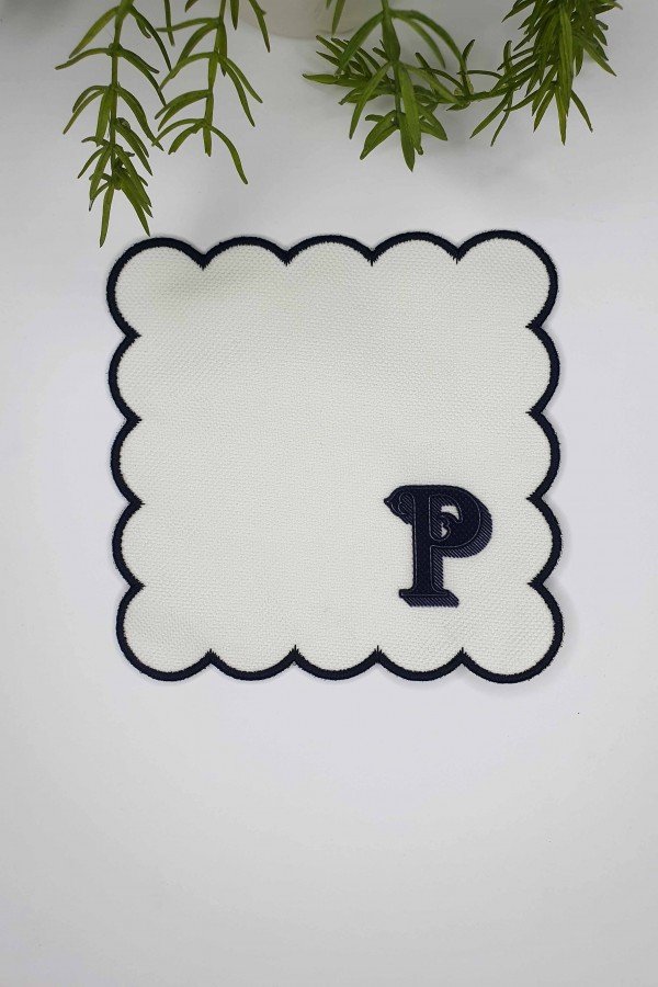P Harfi Minimal Monogramlı Siyah Nakış Kenarlı Beyaz Kokteyl Peçetesi 1 Adet P Harfi Minimal Monogramlı Siyah Nakış Kenarlı Beyaz Kokteyl Peçetesi 1 Adet