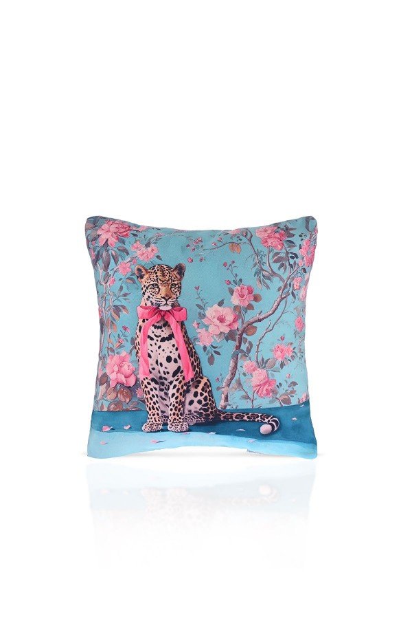 Floral Leopard Pembe Kurdeleli Çiçekli Leopar Kırlent Kılıfı – 43x43cm Floral Leopard Pembe Kurdeleli Çiçekli Leopar Kırlent Kılıfı – 43x43cm