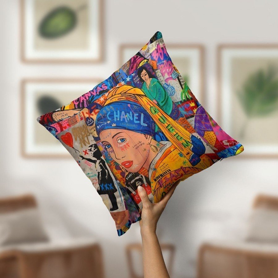 Kırlent Kılıfı Neon Yazılar Kadın Pop Art Desenli Dijital Baskılı