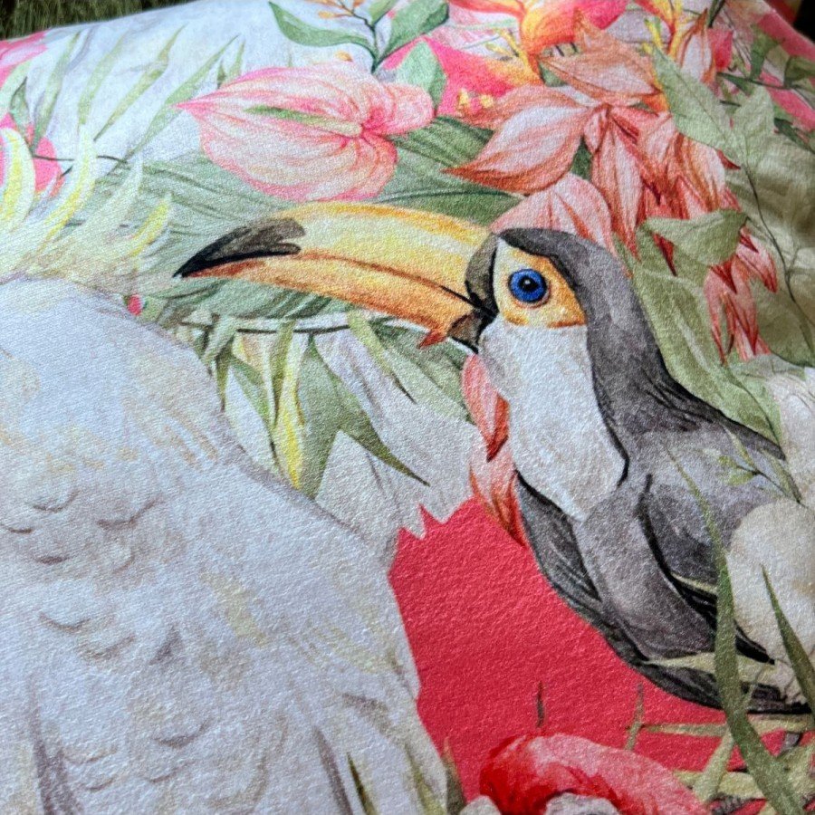 Pastel Renk Sulu Boya Papağan Desenli Dijital Baskılı Kadife Kırlent Kılıfı Saçaklı