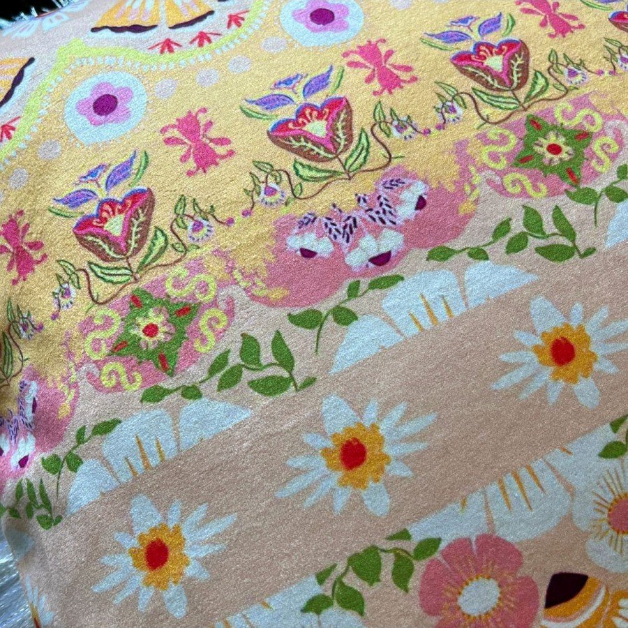 Sulu Boya Pastel Renkler Elegant Çiçek Desenli Dijital Baskılı Kadife Kırlent Kılıfı Saçaklı