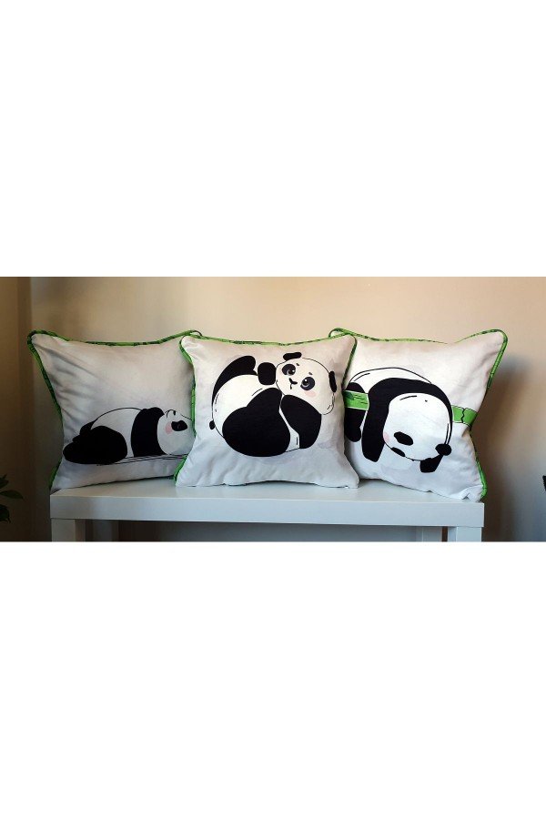 Uykucu Panda Desenli Bambu Fitil Tasarımlı Kadife Kırlent Kılıfı Uykucu Panda Desenli Bambu Fitil Tasarımlı Kadife Kırlent Kılıfı