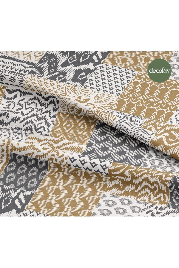 Patchwork Etnik İkat Kilim Desenli Dijital Baskılı Kumaş Patchwork Etnik İkat Kilim Desenli Dijital Baskılı Kumaş
