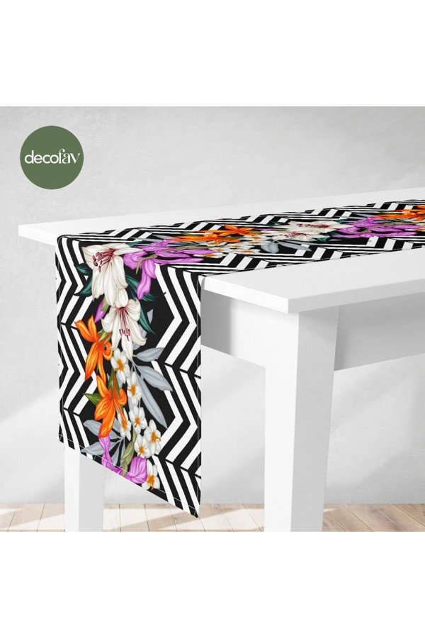Runner Zigzag Ortada Sulu Boya Çiçek Desenli Dijital Baskılı Runner Zigzag Ortada Sulu Boya Çiçek Desenli Dijital Baskılı