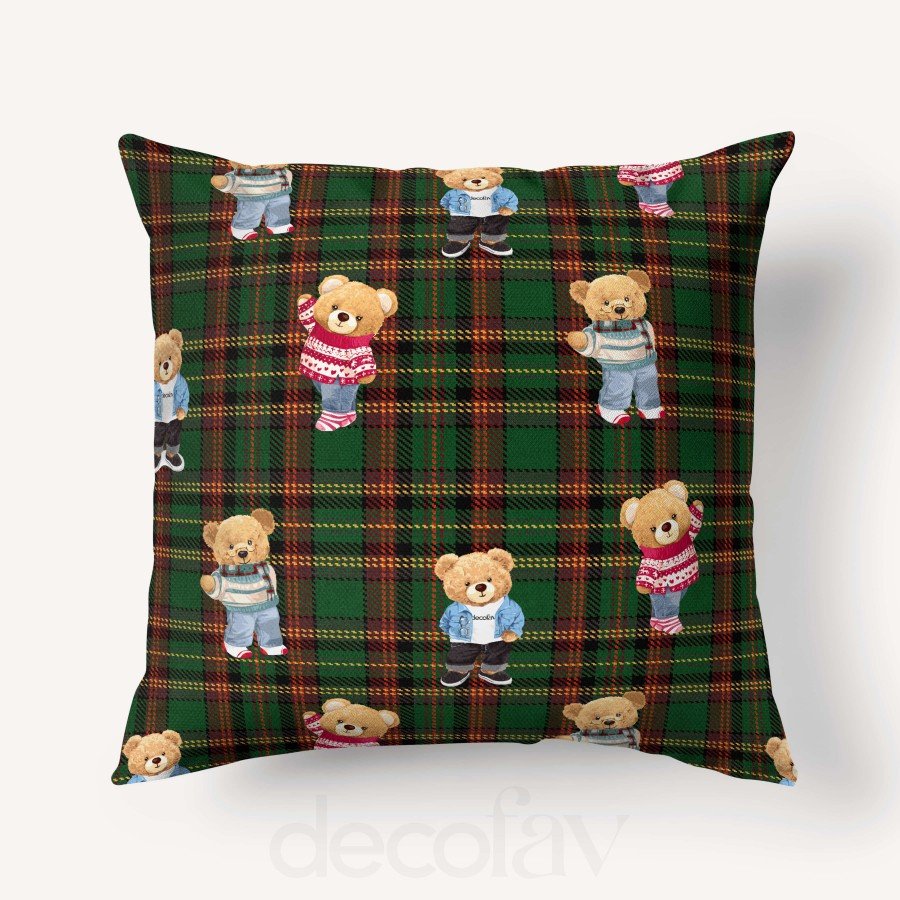 Kırlent Kılıfı Yeşil Ekose Zemin Üzeri Cool Teddy Desenli Dijital Baskılı 