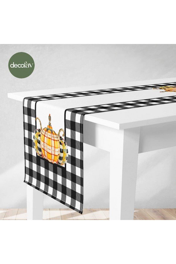 Runner Dama Desen Üzerine Dekoratif Kabak Desenli Dijital Baskılı Runner Dama Desen Üzerine Dekoratif Kabak Desenli Dijital Baskılı