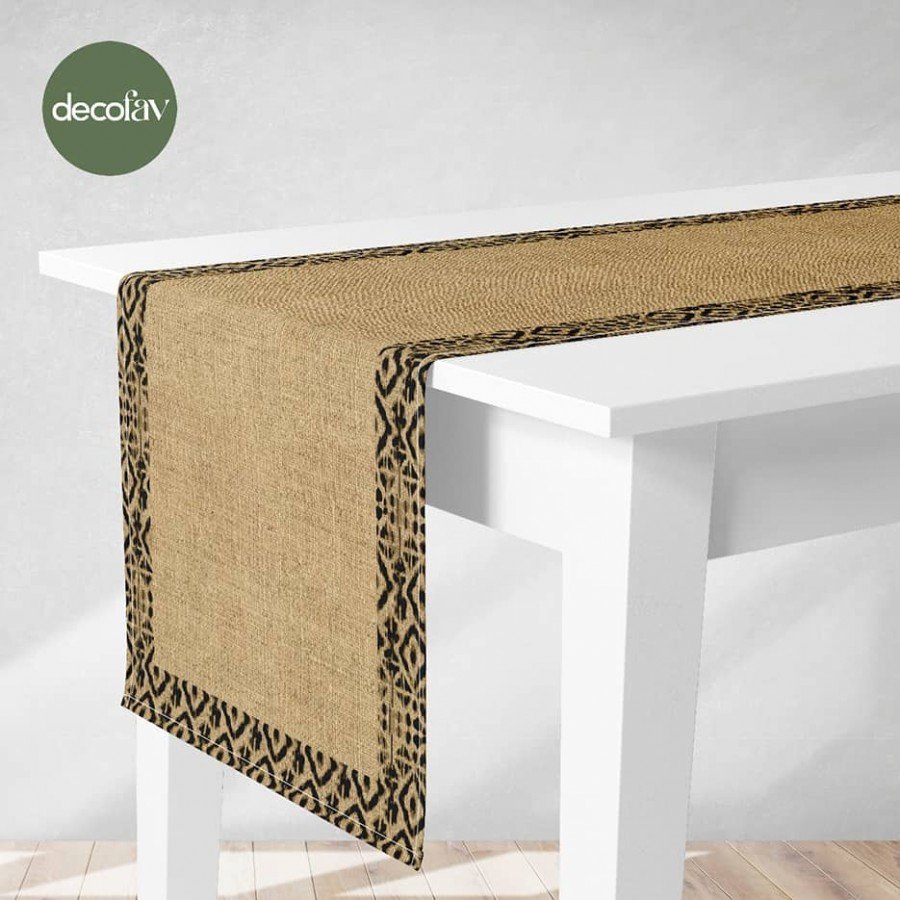 Runner Keten Desen Üzerine Siyah Kilim Desenli Dijital Baskılı